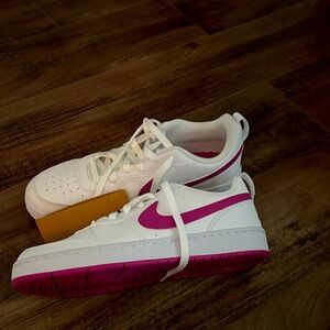 Nike Women's White and Pink Athletic Shoes